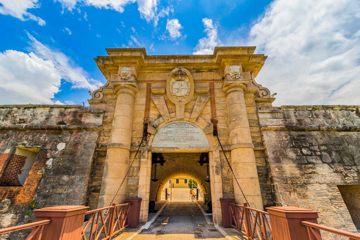 Entrance to El Castillo de los Tres Reyes Magos del Morro – Photo: Shutterstock bridge to prominent entrance to an old fortress