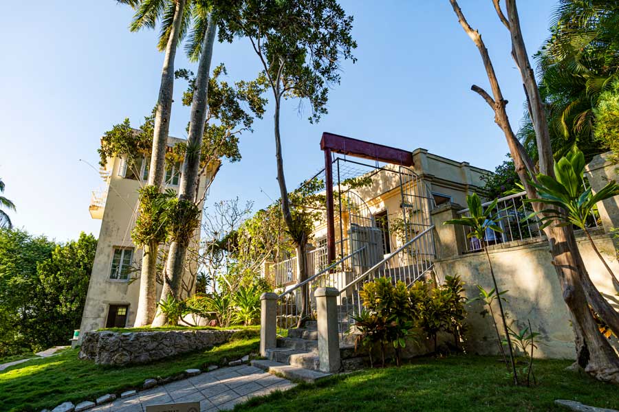 Garden and buildings at Finca Vigía – Photo: Shutterstock