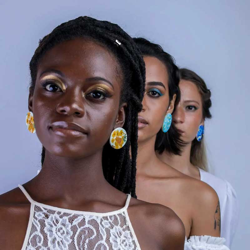 Nativa handmade earrings – Photo: Nativa